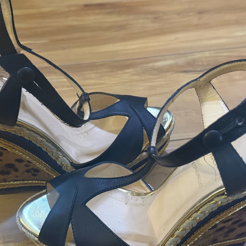 Christian Louboutin Trotolita Black and Gold Leopard Wedges 7.5 / 38.5 - Picture 10 of 16